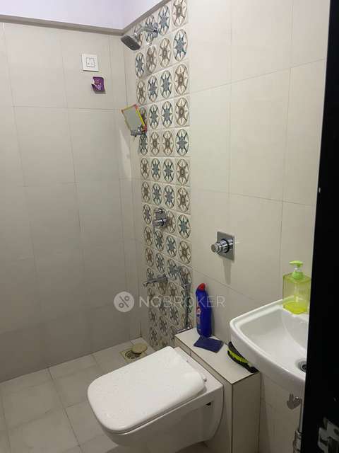 1 BHK Flat In Shivraj Heights Chs For Sale  In Kandivali West