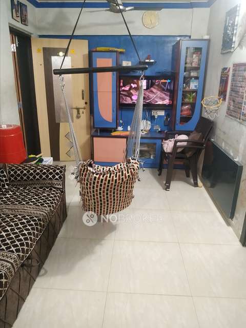 2 BHK Flat In Standalone Building  For Sale  In Thane East