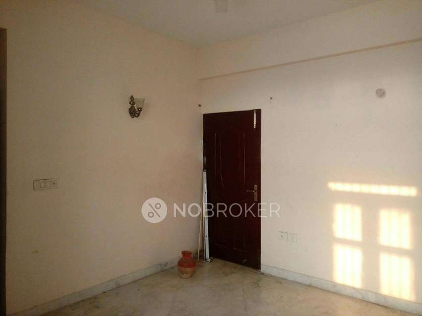 4 BHK Flat In Oriental Valley Group Housing Society For Sale  In Sector 9