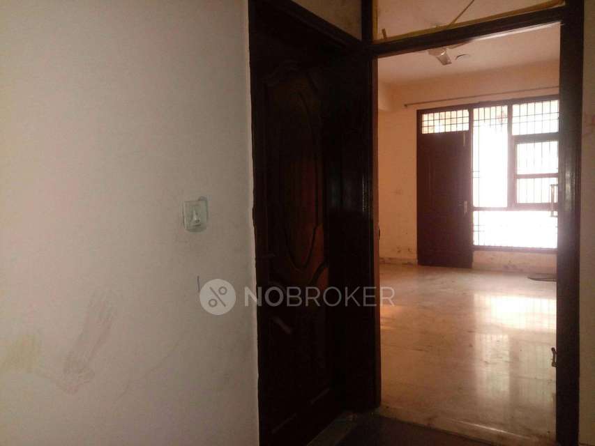 4 BHK Flat In Oriental Valley Group Housing Society For Sale  In Sector 9