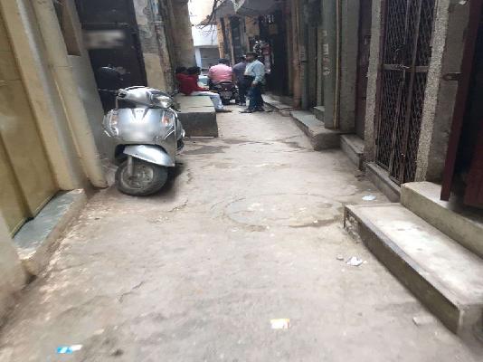 Godown/Warehouse in Teliwara, Delhi for sale 