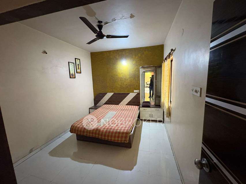 2 BHK Flat In Gulmohar Rajeshivajinagar, Sector 16, Chinchwad  for Rent  In Sector 16