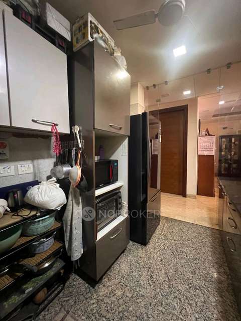 3 BHK Flat In Standalone Building  For Sale  In Kidwai Nagar