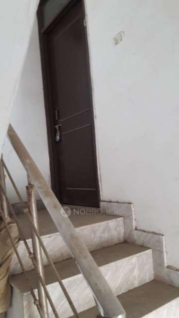 1 BHK Flat In Builder Floor For Sale  In Okhla