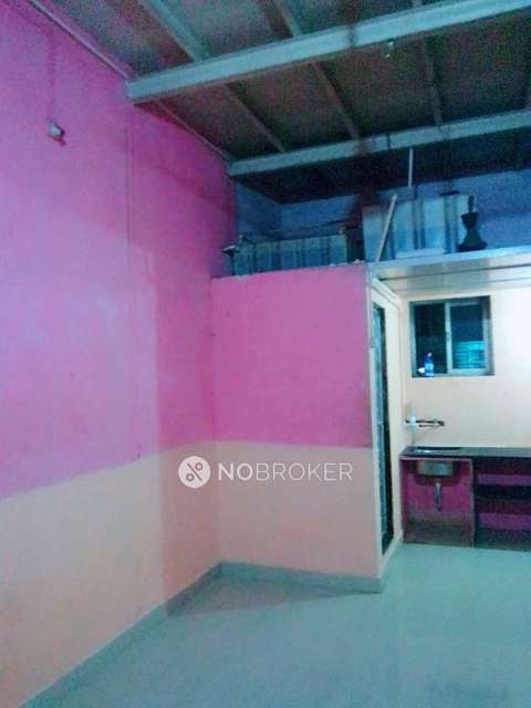 2 BHK Flat In Sb For Sale  In Bandra East