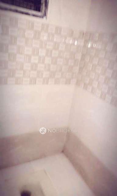 2 BHK Flat In Sb For Sale  In Bandra East