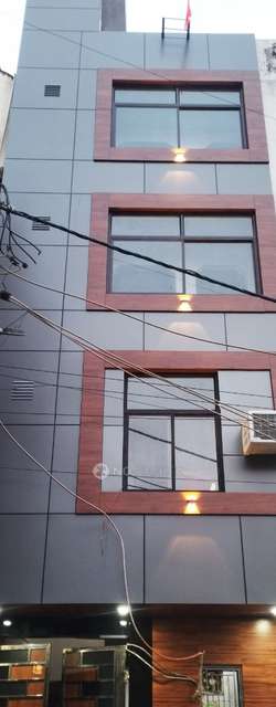 4 BHK Flat For Sale  In Kamruddin Nagar