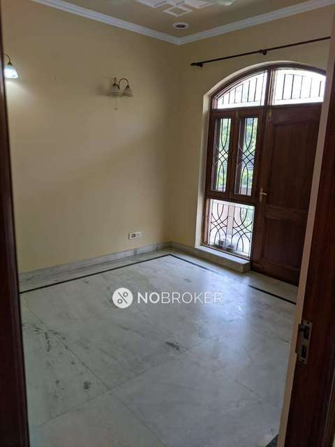 4+ BHK House For Sale  In Sector 43