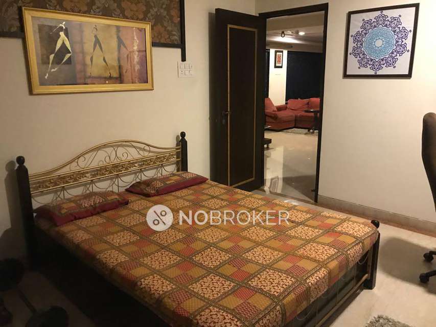 2 BHK Flat In Suraj Ashiana For Sale  In Khar West