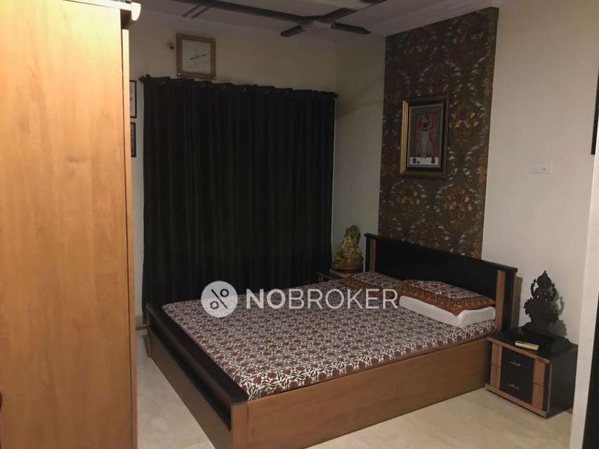 2 BHK Flat In Suraj Ashiana For Sale  In Khar West