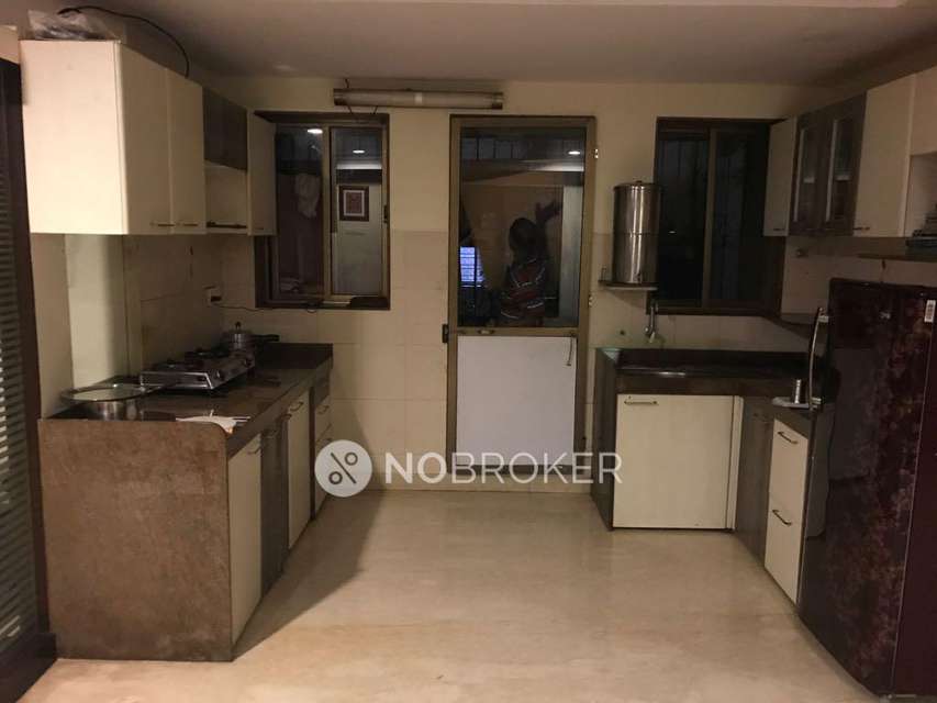 2 BHK Flat In Suraj Ashiana For Sale  In Khar West