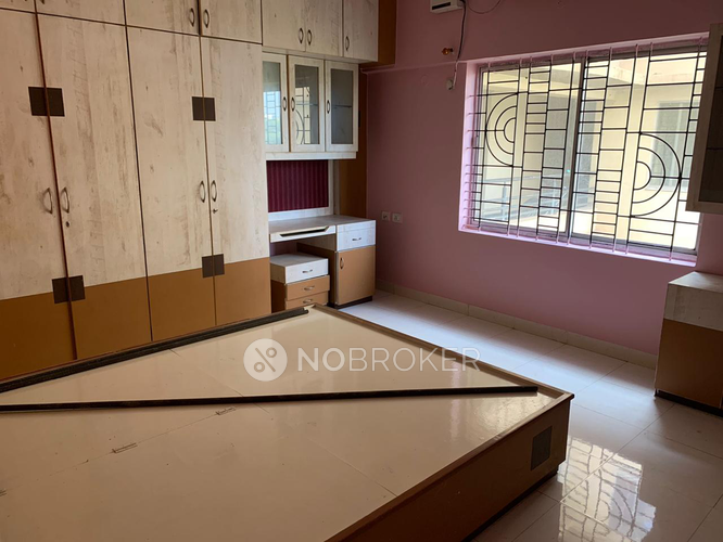 Golden Star Hoodi Rent WITHOUT BROKERAGE Semifurnished 2 BHK Rental