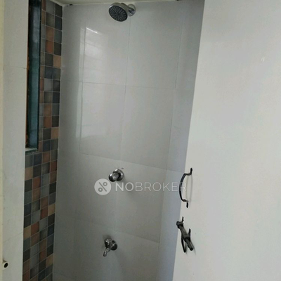 Single Room for Male In 1 BHK  In Pariwarnth Apartment In Navi Peth