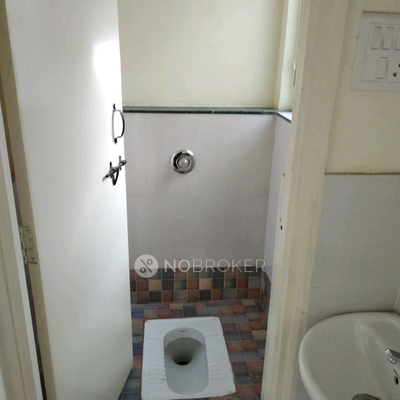 Single Room for Male In 1 BHK  In Pariwarnth Apartment In Navi Peth