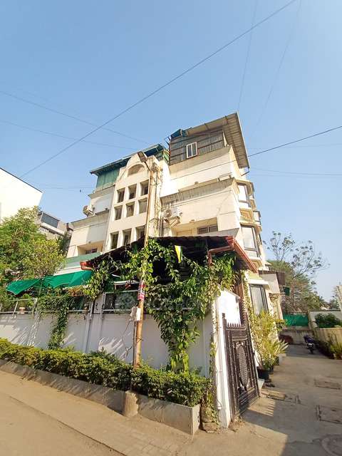 3 BHK Flat In Balaji Park, Aundh For Sale  In Balaji Car