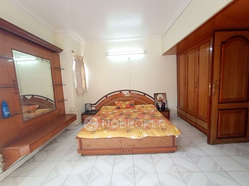 3 BHK Flat In Balaji Park, Aundh For Sale  In Balaji Car