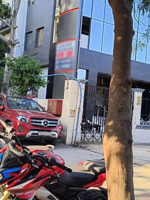 Office Space in Sector 4, Noida for Rent 