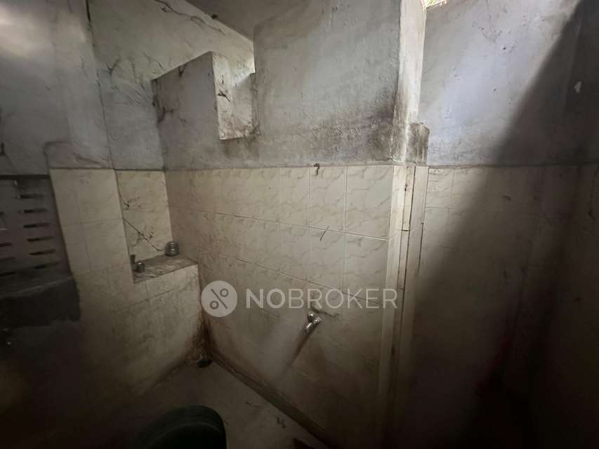 Godown/Warehouse in Adambakkam, Chennai for Rent 