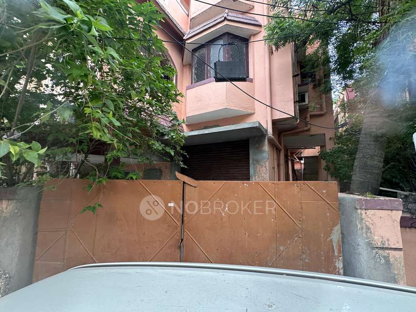 Godown/Warehouse in Adambakkam, Chennai for Rent 