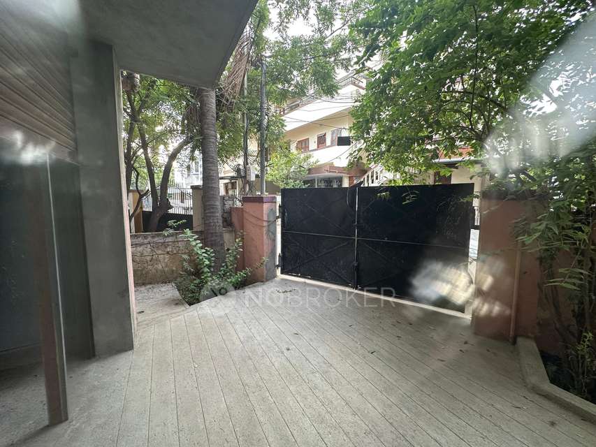 Godown/Warehouse in Adambakkam, Chennai for Rent 