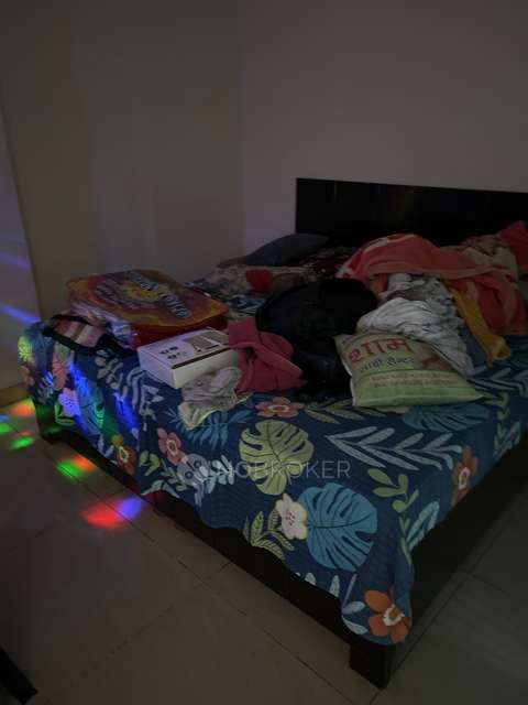 Single Room for Female In 3 BHK  In Green Arch Saviour In Greenarch