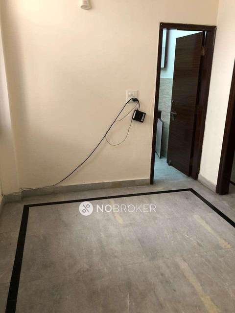 4+ BHK Flat For Sale  In Sector 19