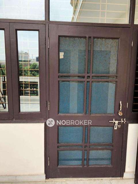 4+ BHK Flat For Sale  In Sector 19