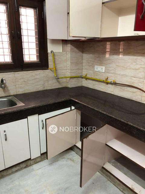 4+ BHK Flat For Sale  In Sector 19