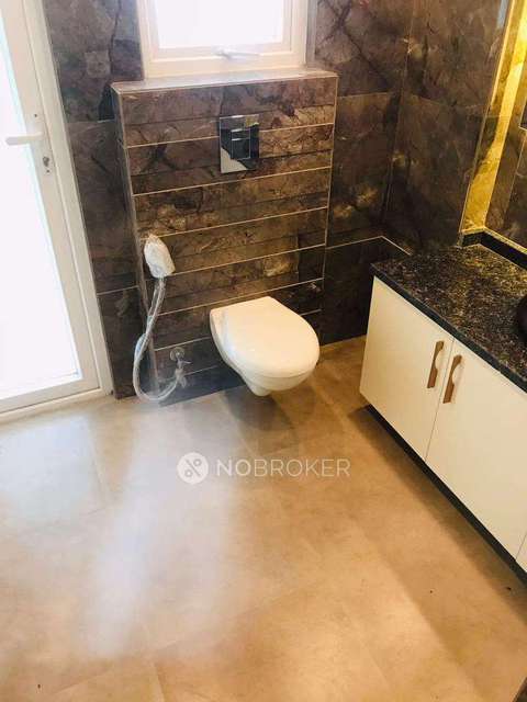 3 BHK Flat In Standalone Building   For Sale  In Sector 54