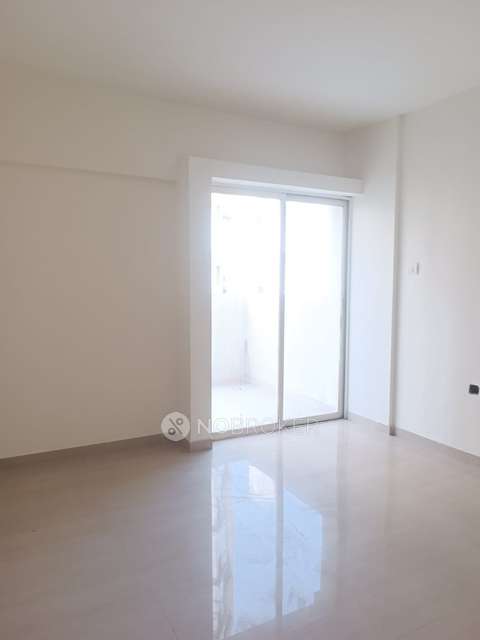 2 BHK Flat In Pristine City for Rent  In Bakori