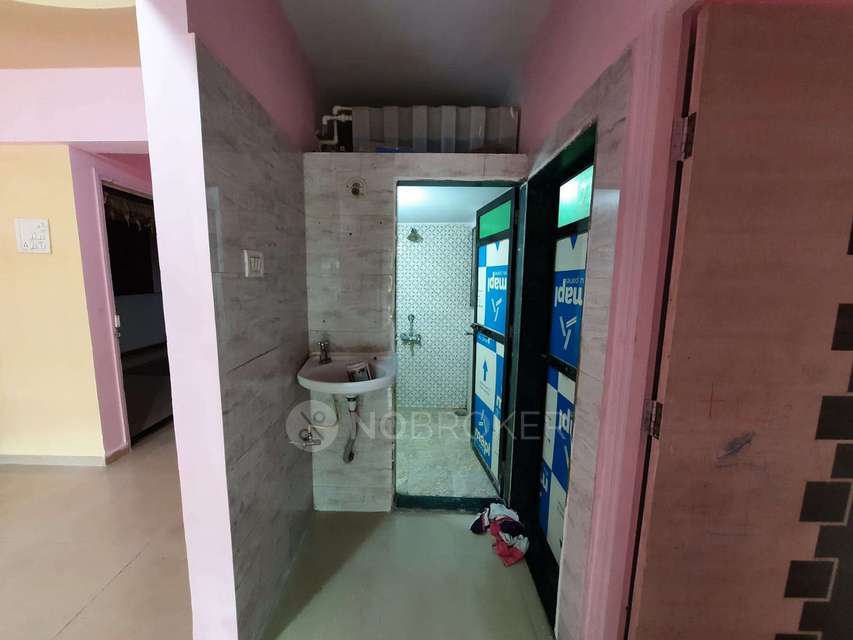 1 BHK Flat In Saffron Hill Co-operative Housing Society For Sale  In  Badlapur