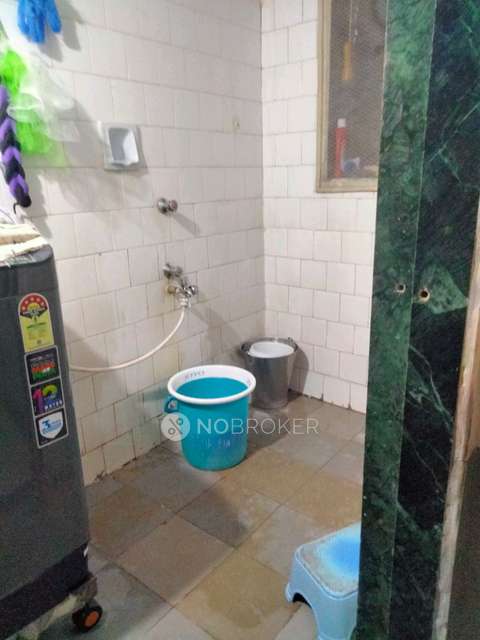 1 BHK Flat In Shri Navyuvak Chs For Sale  In Bhandup East