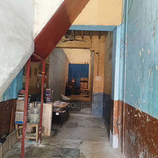 Shop in Tharagupet, Bangalore for Rent 