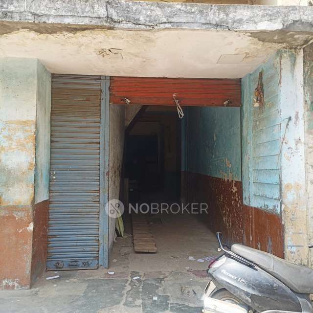 Shop in Tharagupet, Bangalore for Rent 