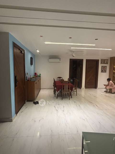 4 BHK Flat For Sale  In Kirti Nagar