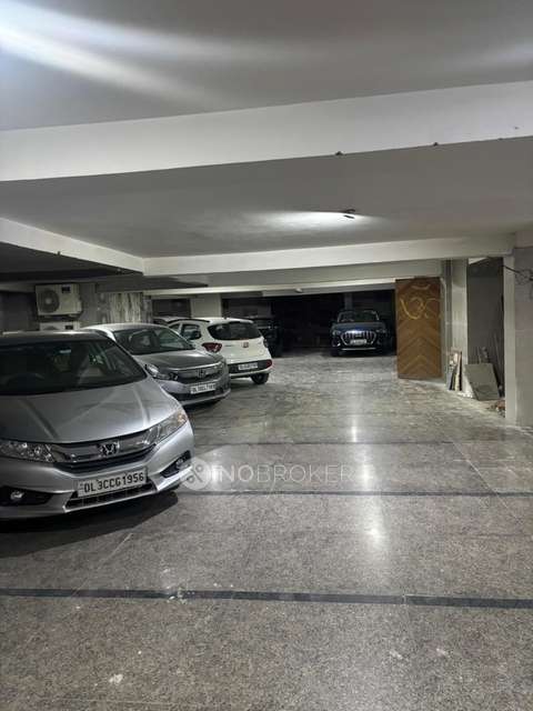 4 BHK Flat For Sale  In Kirti Nagar