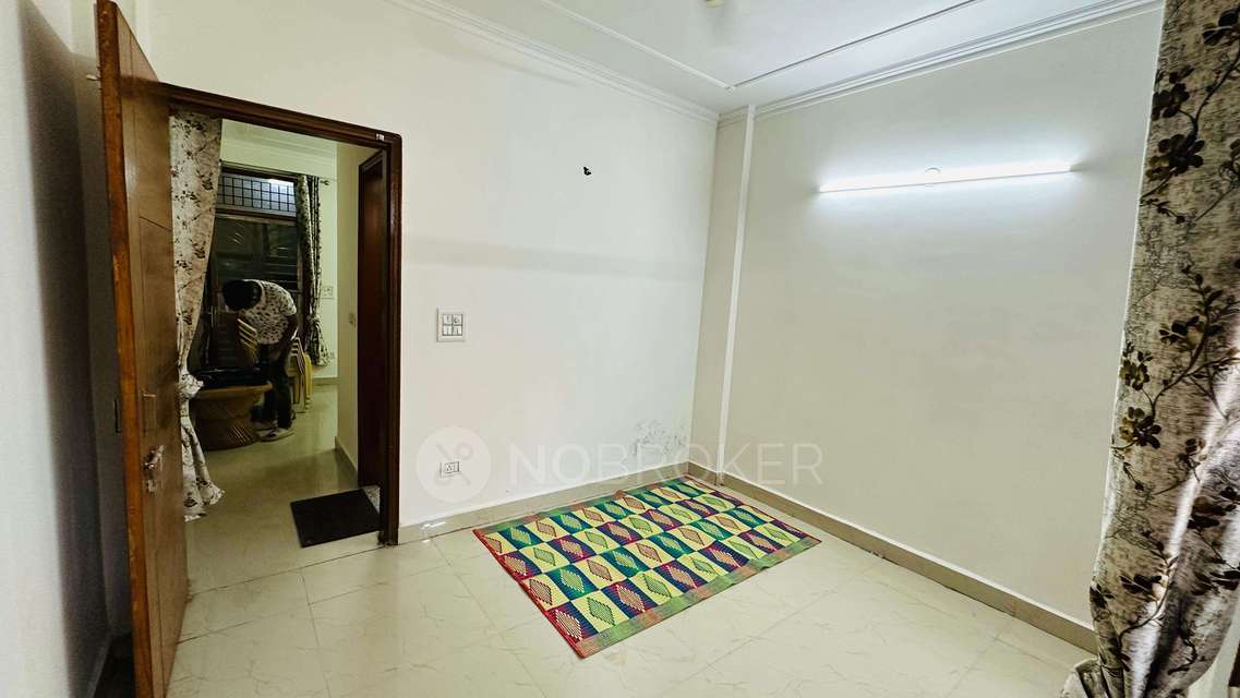 1 BHK Flat for Rent  In Jawahar Park