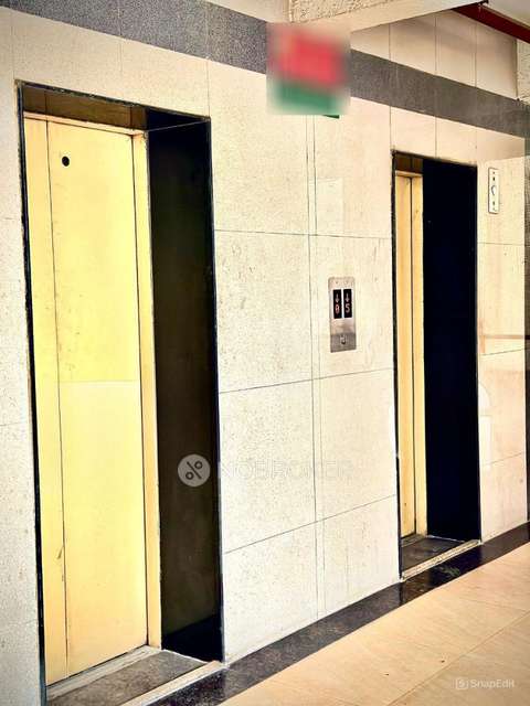 PG for Boys in Crossings Republik