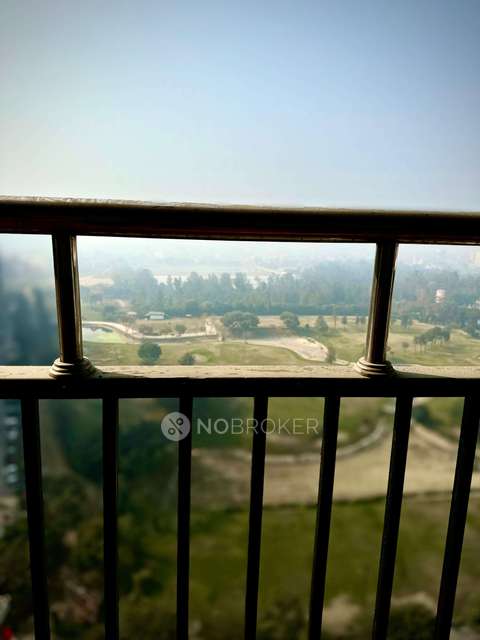 PG for Boys in Crossings Republik