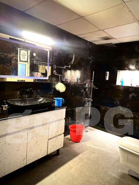 PG for Boys in Crossings Republik