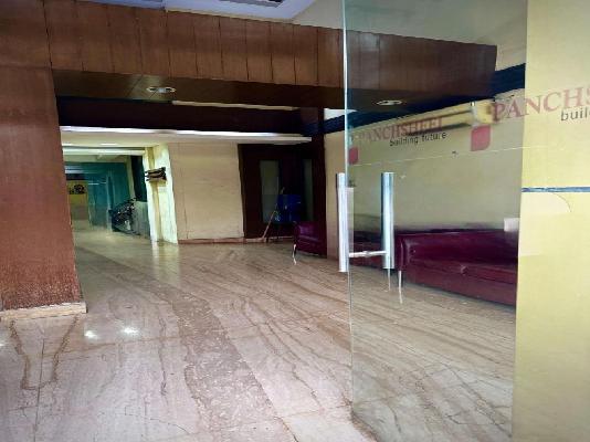 PG for Boys in Crossings Republik