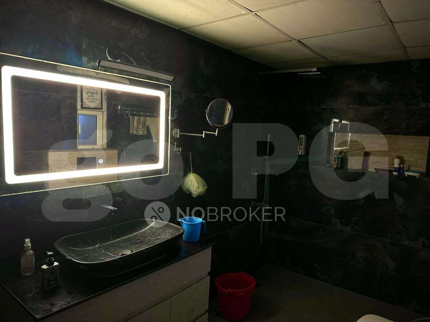 PG for Girls in Crossings Republik