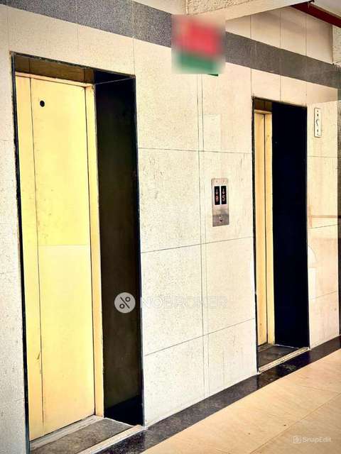 PG for Girls in Crossings Republik