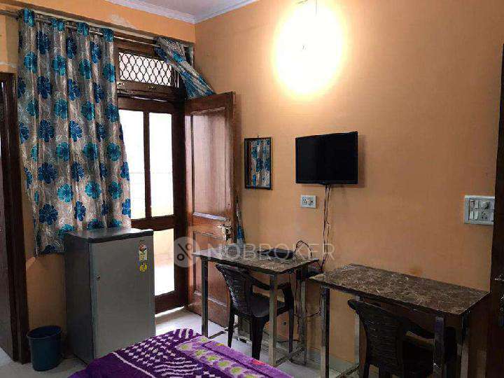 PG for Boys in Sector 7