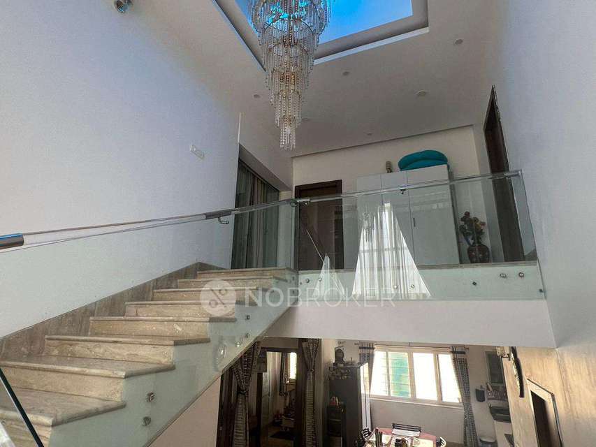 4+ BHK Flat In Northeast Excellence For Sale  In Hafeezpet