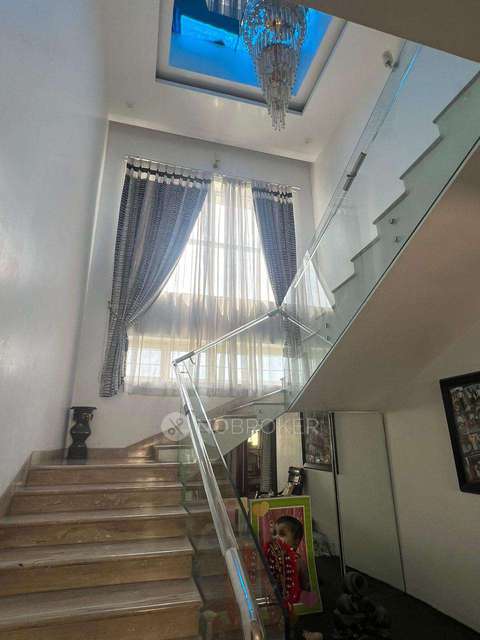 4+ BHK Flat In Northeast Excellence For Sale  In Hafeezpet