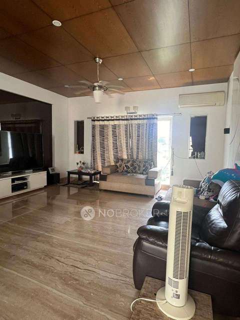 4+ BHK Flat In Northeast Excellence For Sale  In Hafeezpet