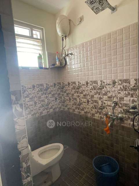 2 BHK Flat In Madipakkam For Sale  In Niralya House