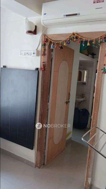 1 BHK Flat In Om Rishikesh Chs Ltd For Sale  In Borivali West