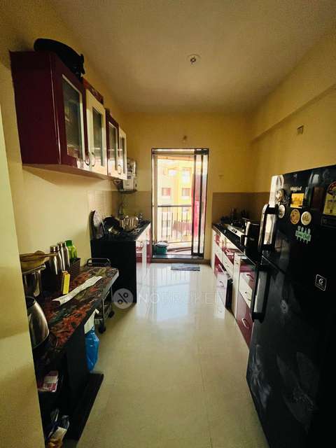 2 BHK Flat In Park Royale for Rent  In Rhatani